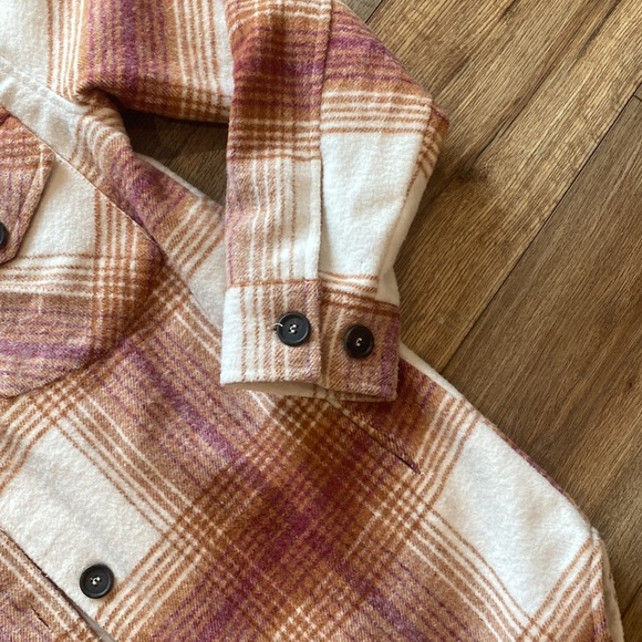 Plaid oversized Shacket/jacket button up - Picture 6 of 8